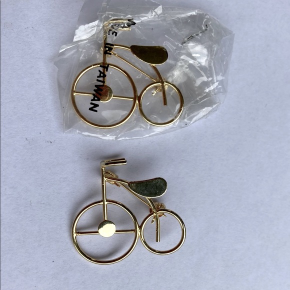 VINTAGE 80’s Trike Brooch - Picture 2 of 5
